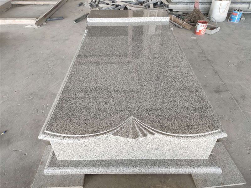 monument body